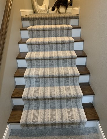 Welcome to B&D Flooring Inc in Grafton, ND, your hometown flooring store. | Check out our extensive gallery of Stair renovations! | 701-352-0092